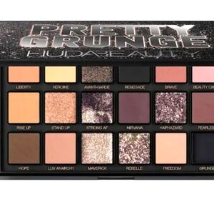 HUDA BEAUTY Pretty Grunge Eyeshadow Palette. NEW  🎨